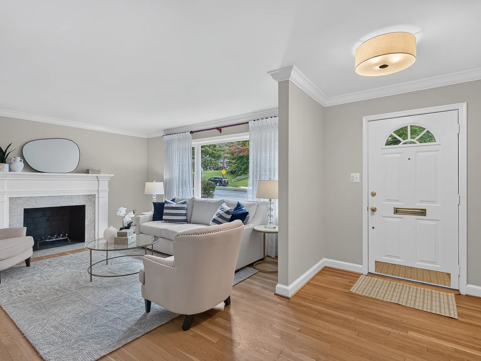 4 bed, 3159 sqft, $5,500 — Photo 4