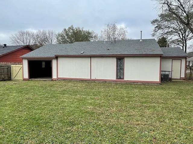Building Photo - 3955 Stillwood Dr