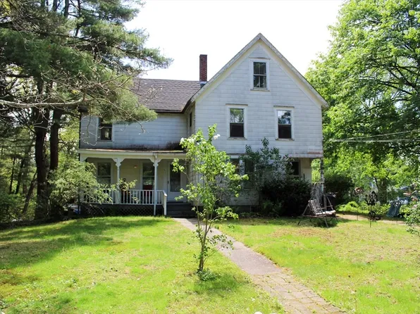 72 Phillips St, Hanson, MA 02341