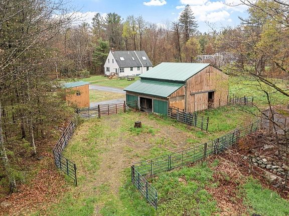 2nd image of 340 Ball Hill Rd