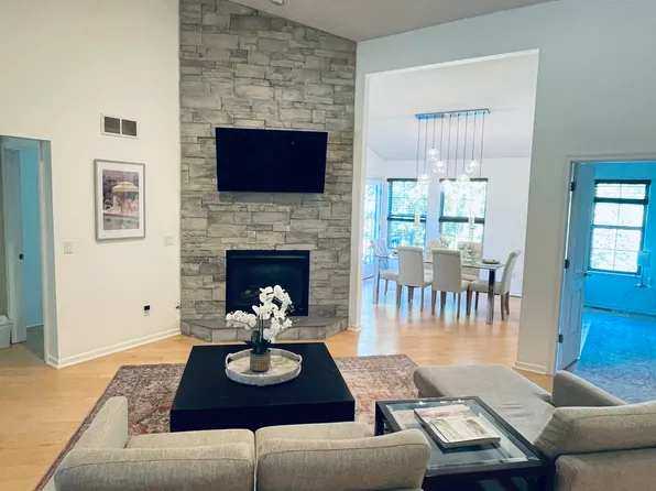 6555 Saint Andrews Dr Unit 1, Canfield, OH 44406