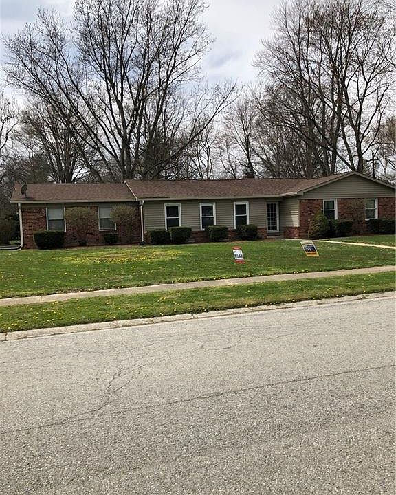 2nd image of 124 Carlin Dr