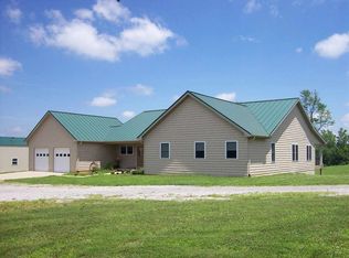 6065 Manitou Rd, Nebo, KY 42441
