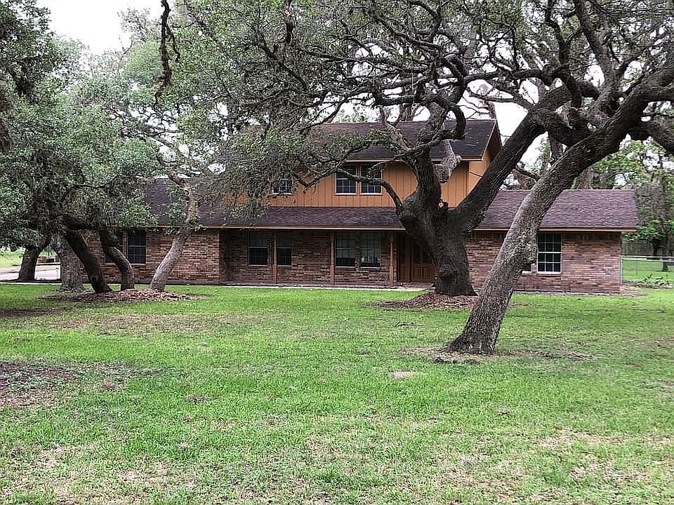1st image of 407 Camino Dr