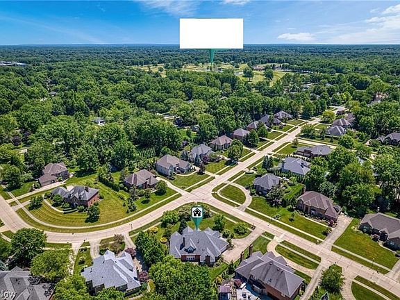 2nd image of 31050 Lands End Ln
