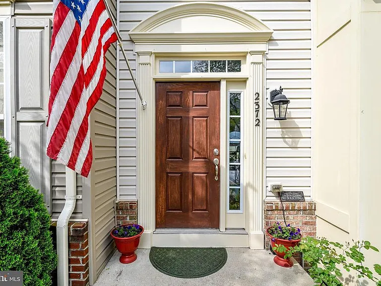 2372 Battery Hill Cir — Photo 4