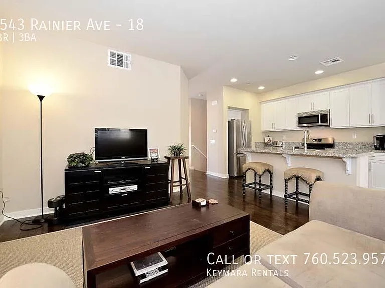 4543 Rainier Ave #18 — Photo 8