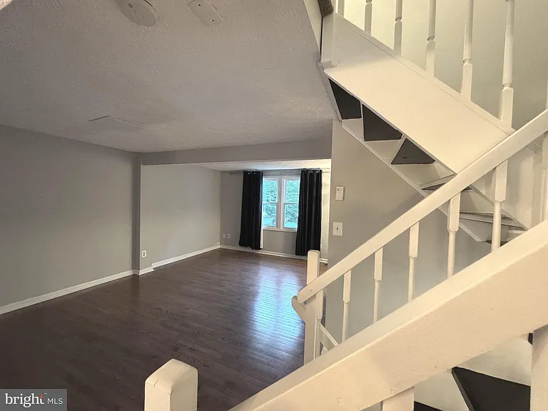 3634 Handel Ct — Photo 7