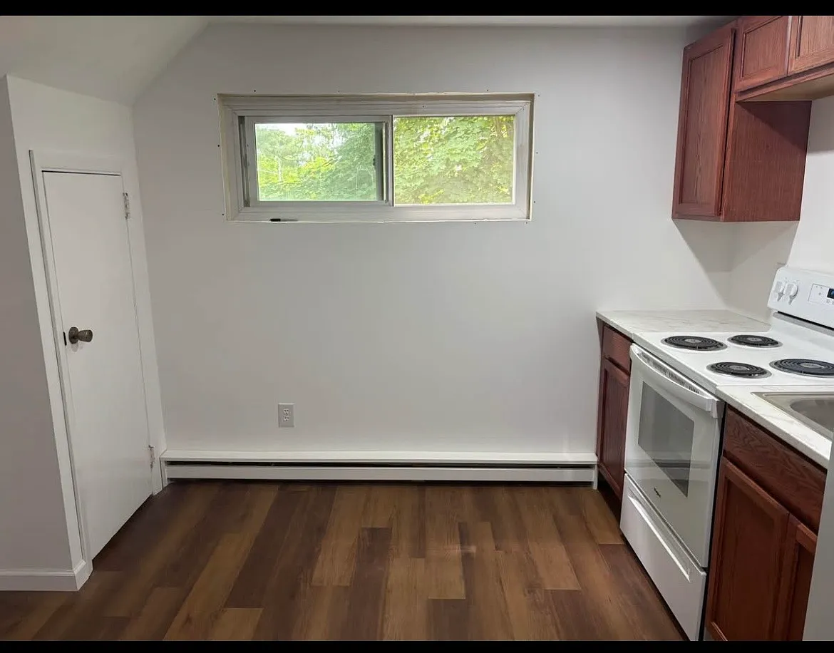 South Ave, Smithtown — Photo 2