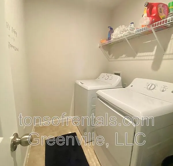4 Tattershall Rd — Photo 16