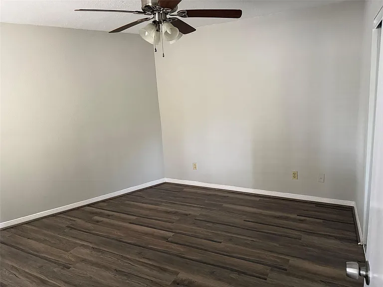 6107 Snug Harbor Blvd #L11 — Photo 12
