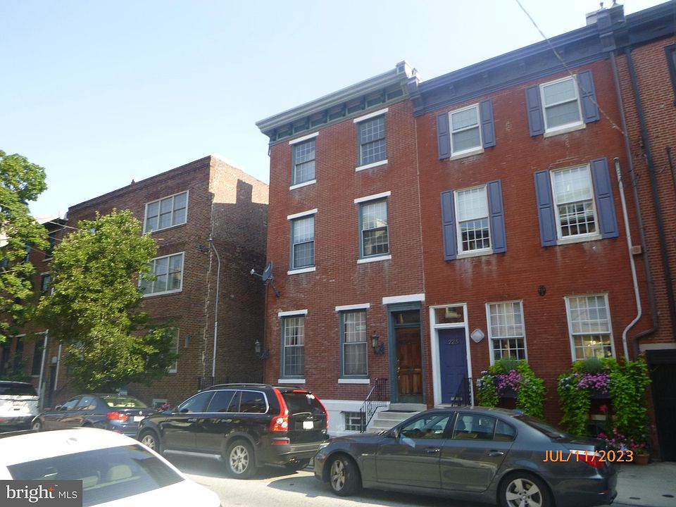 1st image of 225 Catharine St
