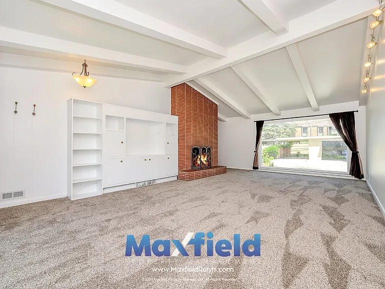 2139 E 1300 S — Photo 27