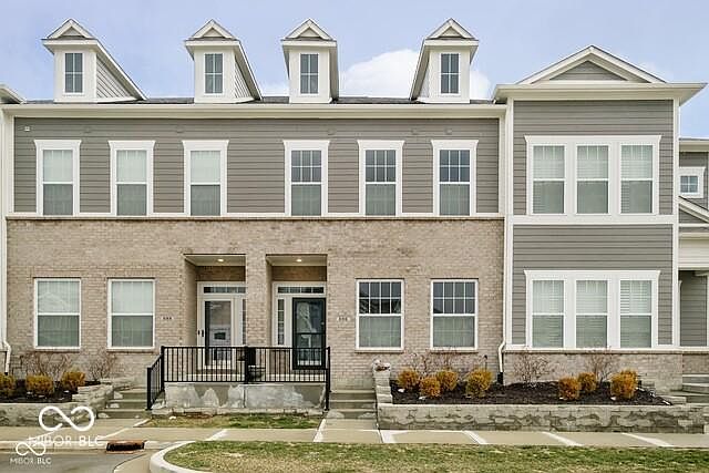 1st image of 696 Lagerfield Dr