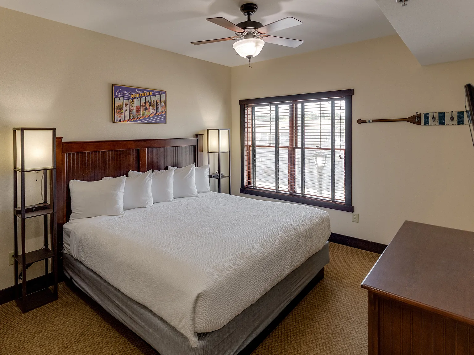 2 bed, 920 sqft, $1,800 — Photo 4