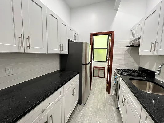 Rented by Oxford Property Group | media 6