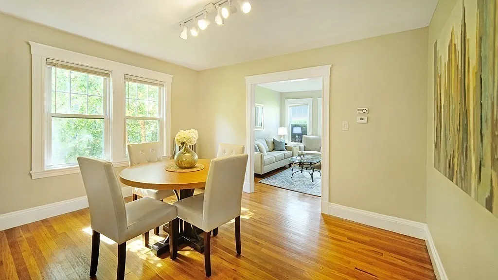 3 bed, 1085 sqft, $2,950 — Photo 4
