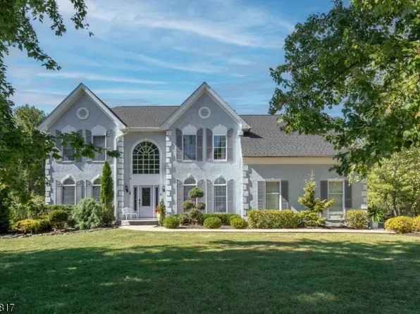 6 Wyckoff Dr, Union Twp., NJ 08867