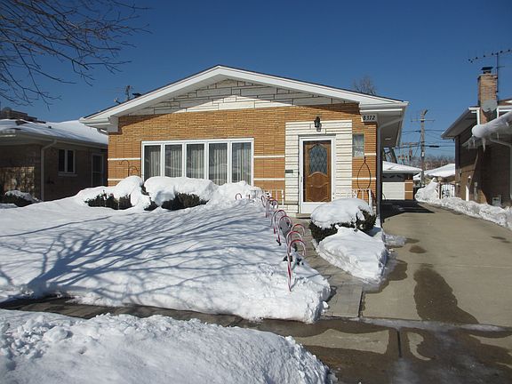 2nd image of 8372 W Sunnyside Ave