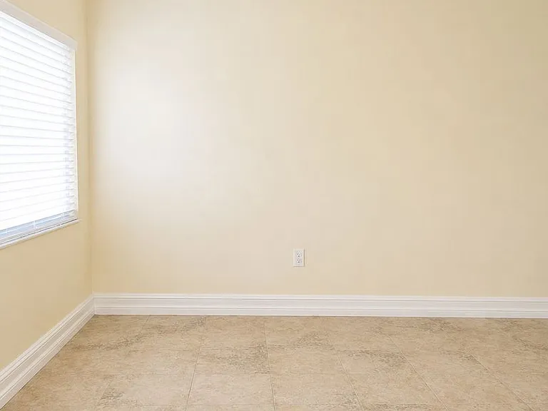 3175 Royalston Ave #203 — Photo 9