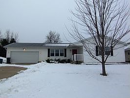 Home for Sale in Janesville, Minnesota $145,000
