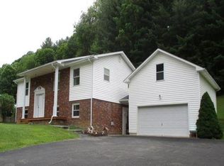 476 Fill St, Pounding Mill, VA 24637