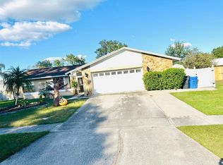 522 Wynnwood Dr, Brandon, FL 33511