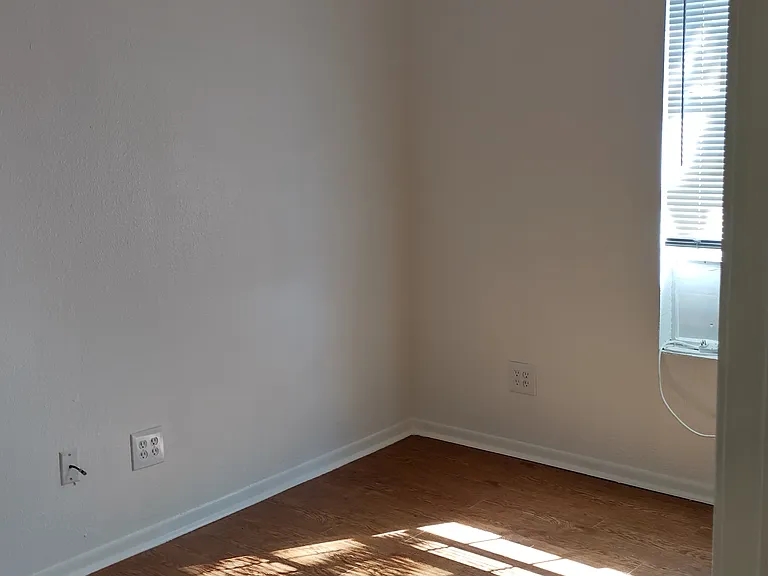 1417 Avenue B #1417 — Photo 5