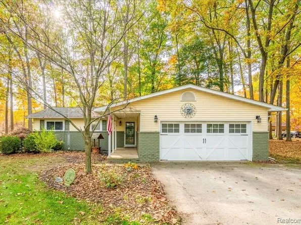 41801 Fret Rd, Van Buren Township, MI 48111