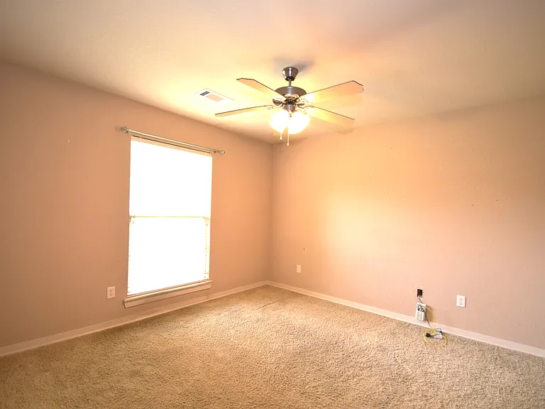 3202 Stonepoint Ave — Photo 13