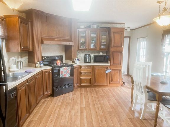 4th image of 179 Bayou De La Cabin