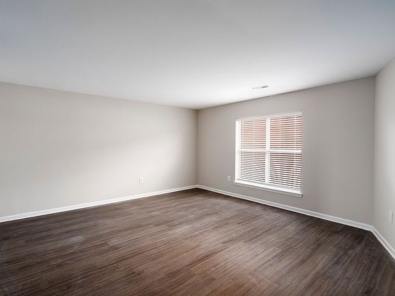 5th image of 1420 Hull St #224