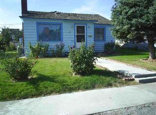 306 Douglas St, Grandview, WA 98930
