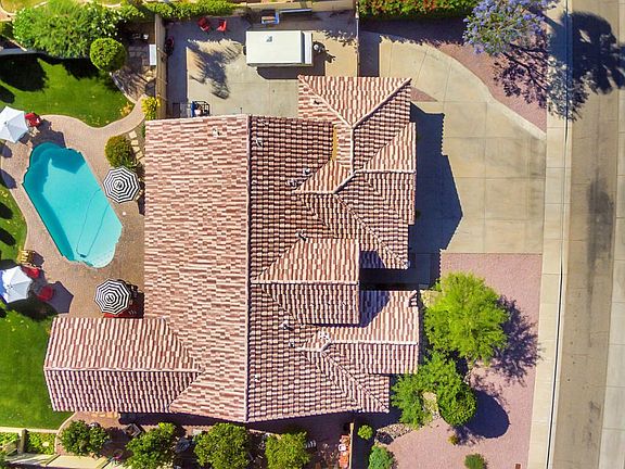 RV gate & tons of parking!