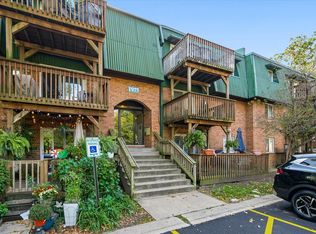 1977 Tall Oaks Dr APT 2A, Aurora, IL 60505