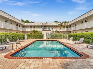 2050 N Douglas Rd APT 211, Hollywood, FL 33024