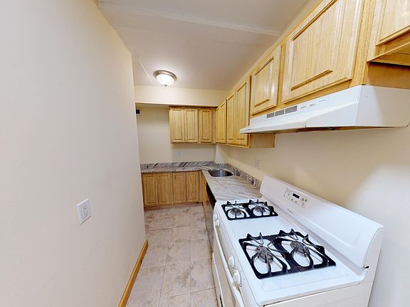 41 Hovenden Ave APT 2, Brockton, MA 02302 | Zillow