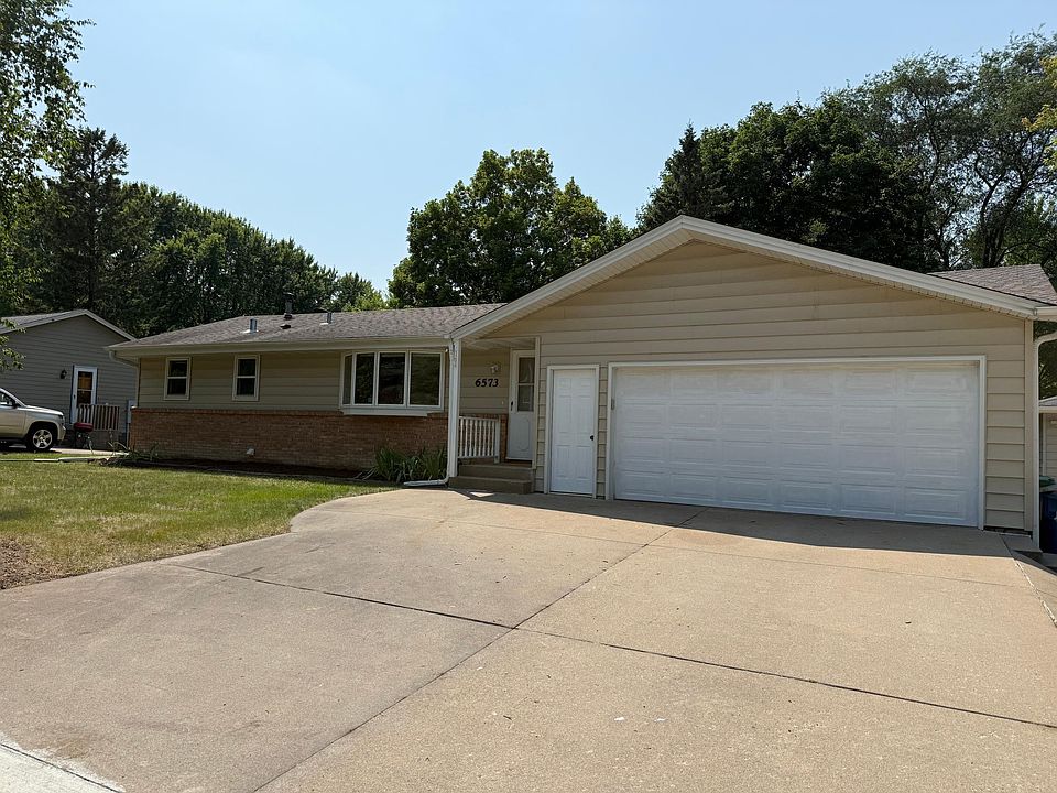 1st image of 6573 Berkshire Ln N