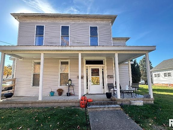 2nd image of 324 W Washington St