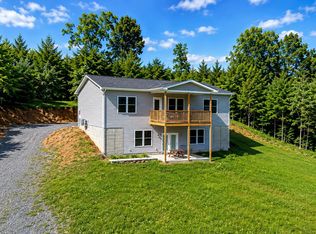 369 Paso Fino Dr, Augusta, WV 26704