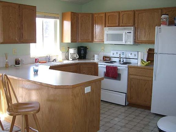 2nd image of 1222 S Whipple Ct