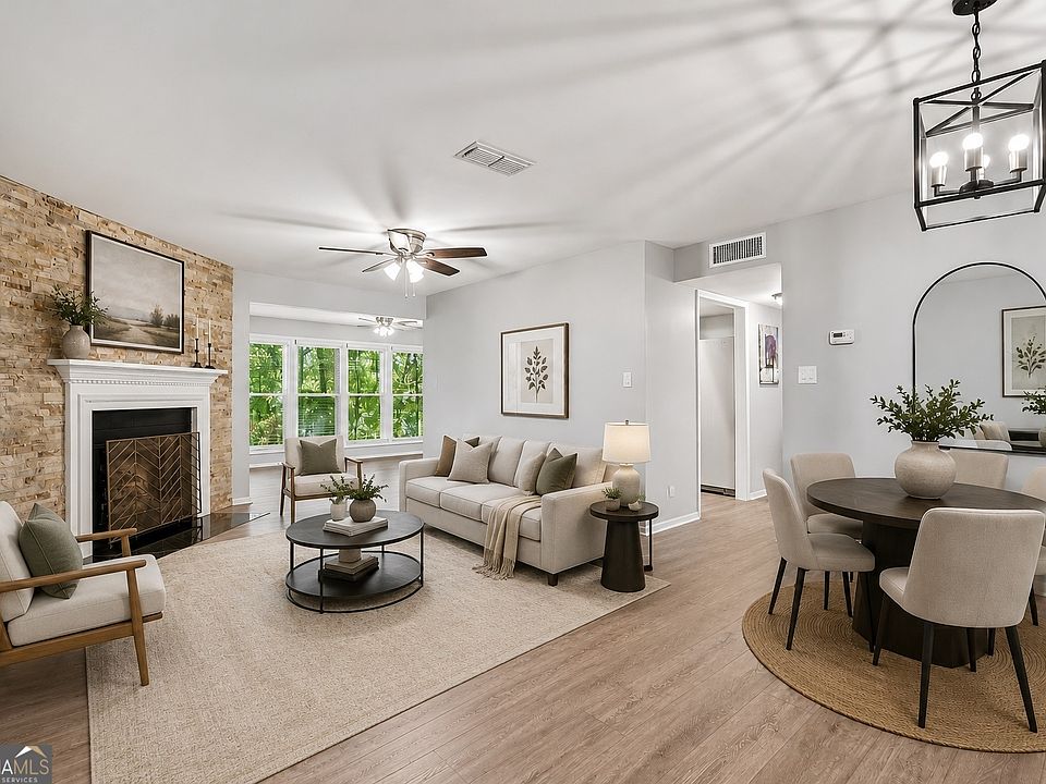1st image of 3019 Canyon Point Cir