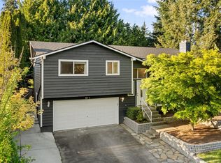 811 Grimes Rd, Bothell, WA 98012
