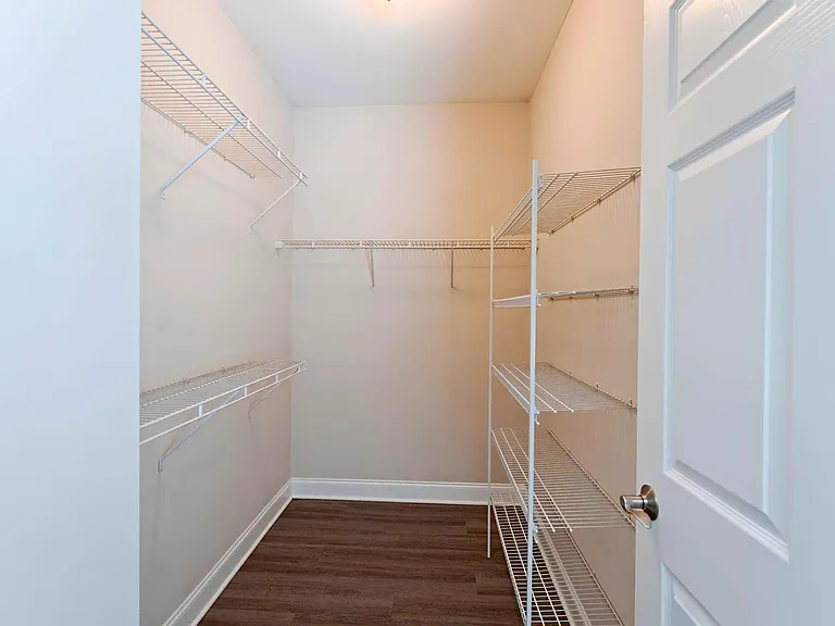 Alcove Garner — Photo 76