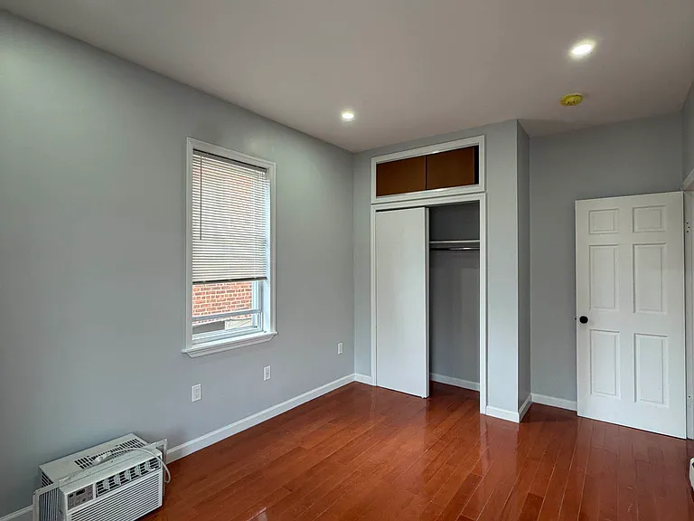 23-28 28th St #1A — Photo 5