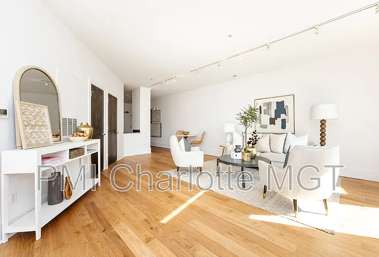 1600 Fulton Ave #204 — Photo 17