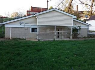3216 Edsall St, Alton, IL 62002