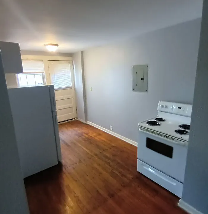 10205 Madison Ave #5