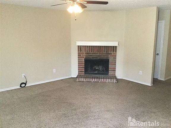 2nd image of 16612 Jasmine Springs Dr