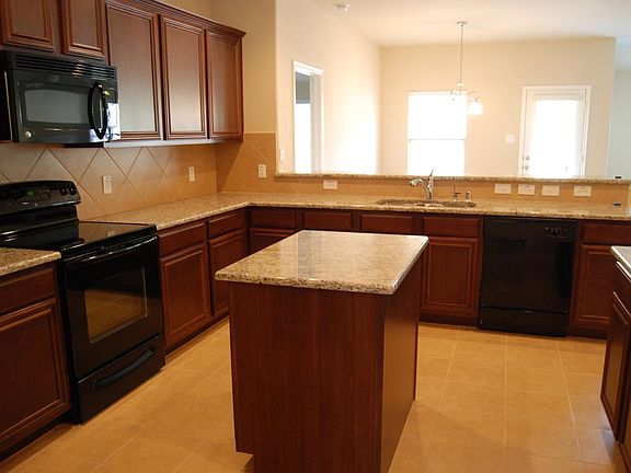 5th image of 1113 Evers Dr